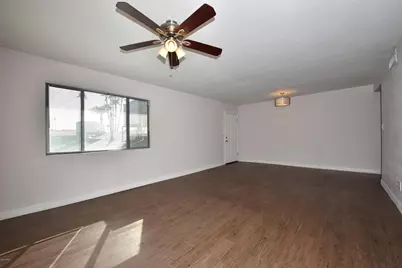 502 E Mariposa Street #Apt 201, Phoenix, AZ 85012 - Photo 5