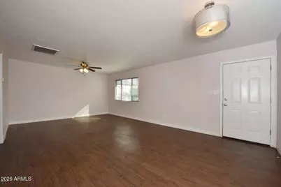 502 E Mariposa Street #Apt 201, Phoenix, AZ 85012 - Photo 7