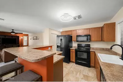 2133 E 27th Avenue, Apache Junction, AZ 85119 - Photo 3
