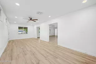 1002 E Glenn Dr, Phoenix, AZ 85020 - Photo 19