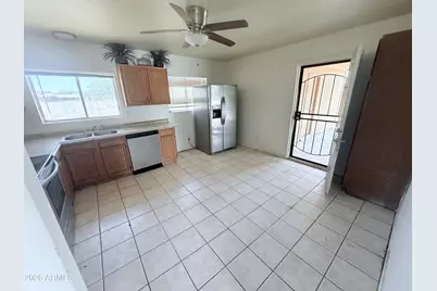 13216 W Tuckey Lane, Glendale, AZ 85307 - Photo 3