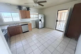 13216 W Tuckey Ln, Glendale, AZ 85307 - Photo 3