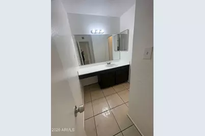 2666 N 43rd Avenue #D, Phoenix, AZ 85009 - Photo 5