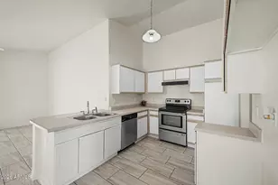 8563 W Mission Ln, Peoria, AZ 85345 - Photo 13