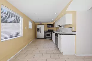 326 W Granada Rd, Phoenix, AZ 85003 - Photo 9