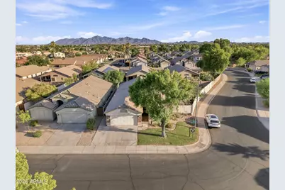 12813 W Monte Vista Road, Avondale, AZ 85392 - Photo 7