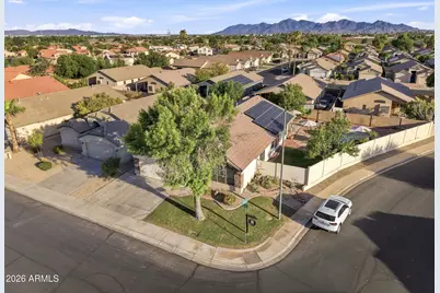 12813 W Monte Vista Road, Avondale, AZ 85392 - Photo 9