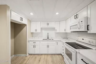 952 S Esperanza Avenue, Mesa, AZ 85208 - Photo 13