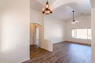 13442 N 177th Dr, Surprise, AZ 85388 - Photo 9