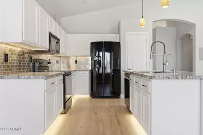 16404 S 46th Way, Phoenix, AZ 85048 - Photo 17