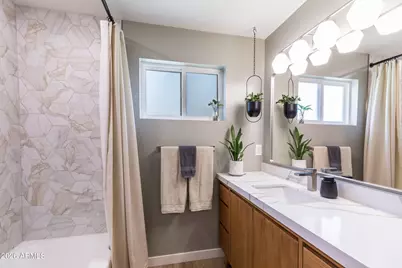 8145 N 1st Drive, Phoenix, AZ 85021 - Photo 17