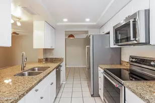 5620 W Hearn Rd, Glendale, AZ 85306 - Photo 3