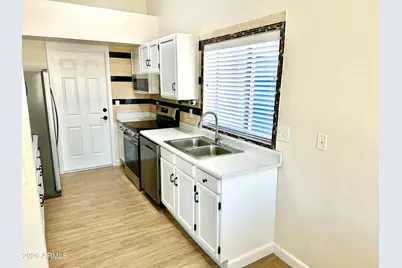 146 W Ivyglen Street, Mesa, AZ 85201 - Photo 7