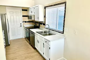 146 W Ivyglen St, Mesa, AZ 85201 - Photo 7