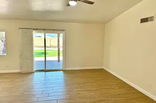146 W Ivyglen St, Mesa, AZ 85201 - Photo 3