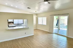 146 W Ivyglen St, Mesa, AZ 85201 - Photo 5