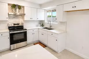 6736 W Vernon Ave, Phoenix, AZ 85035 - Photo 9