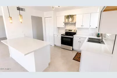 6736 W Vernon Avenue, Phoenix, AZ 85035 - Photo 7