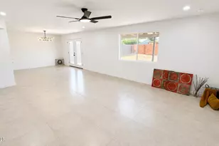 6736 W Vernon Ave, Phoenix, AZ 85035 - Photo 3