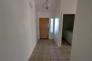8918 W Paradise Ln, Peoria, AZ 85382 - Photo 17