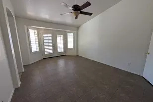 8918 W Paradise Ln, Peoria, AZ 85382 - Photo 5