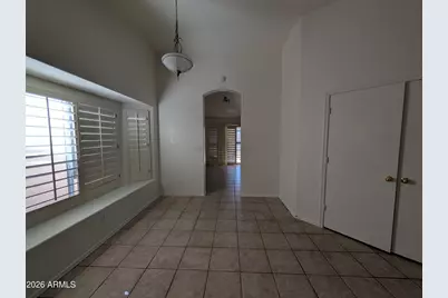 8918 W Paradise Lane, Peoria, AZ 85382 - Photo 3