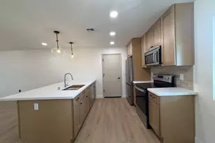10265 N 103rd Ave, Sun City, AZ 85351 - Photo 11