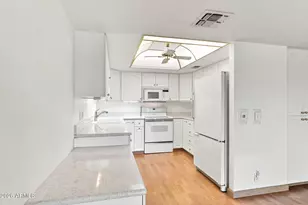 7820 E Camelback Rd, Scottsdale, AZ 85251 - Photo 11