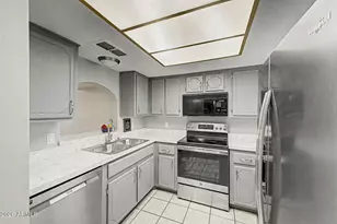 1323 S Hardy Dr, Tempe, AZ 85281 - Photo 13