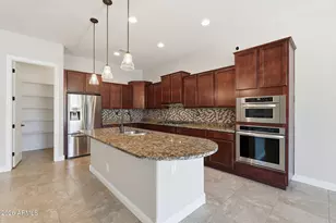 1328 W Cavedale Dr, Phoenix, AZ 85085 - Photo 19