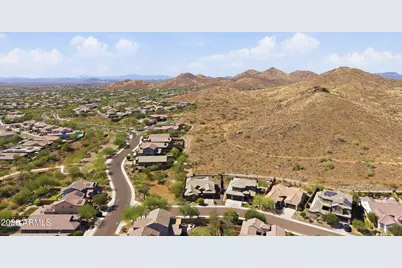 1328 W Cavedale Drive, Phoenix, AZ 85085 - Photo 51