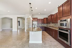 1328 W Cavedale Dr, Phoenix, AZ 85085 - Photo 3