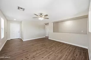 2851 E Cherry Hills Dr, Chandler, AZ 85249 - Photo 3