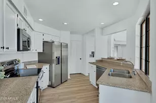 3509 E Verbena Dr, Phoenix, AZ 85044 - Photo 15