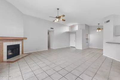 6328 W Ironwood Drive, Glendale, AZ 85302 - Photo 7