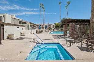 3825 E Camelback Road E, Phoenix, AZ 85018 - Photo 25
