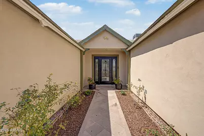 684 E Estrella Drive, Chandler, AZ 85225 - Photo 7