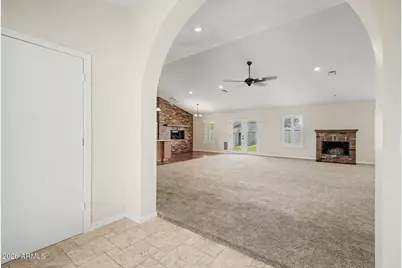 684 E Estrella Drive, Chandler, AZ 85225 - Photo 9