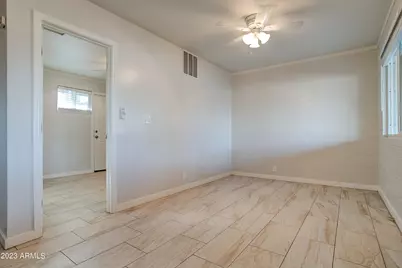 210 E Jones Avenue # 7, Phoenix, AZ 85040 - Photo 11