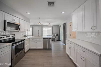 3715 E Sweetwater Avenue, Phoenix, AZ 85032 - Photo 9