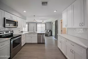 3715 E Sweetwater Ave, Phoenix, AZ 85032 - Photo 9
