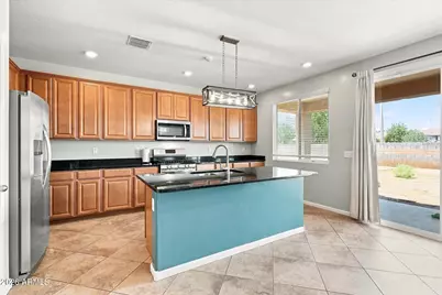 19662 W Adams Street, Buckeye, AZ 85326 - Photo 11