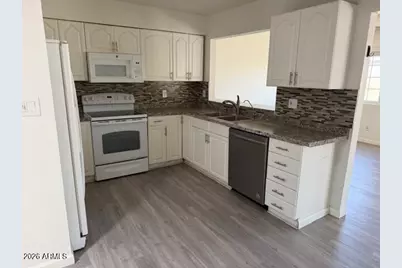 3033 S Longmore --, Mesa, AZ 85202 - Photo 5