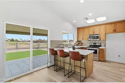 8585 N 108th Drive, Peoria, AZ 85345 - Photo 9