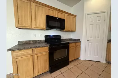 7258 W Palmaire Avenue, Glendale, AZ 85303 - Photo 9