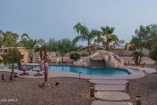 24329 W Mark Ln, Wittmann, AZ 85361 - Photo 33