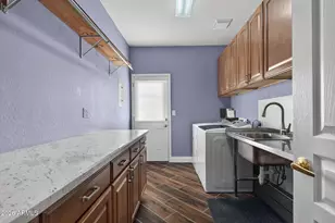 24329 W Mark Ln, Wittmann, AZ 85361 - Photo 31