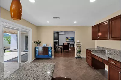 9040 N 14th Place, Phoenix, AZ 85020 - Photo 13