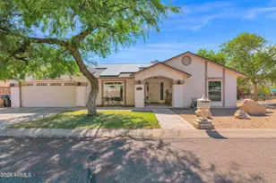 9040 N 14th Pl, Phoenix, AZ 85020 - Photo 1