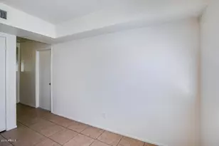 10640 N 66th Ave, Glendale, AZ 85304 - Photo 13